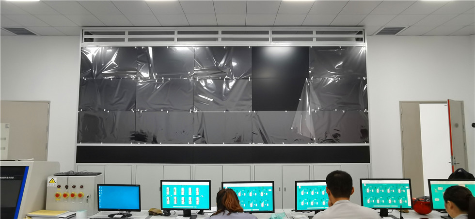 德州平原某单位数据中心55寸3.5mm液晶拼接屏15台安装调试完毕